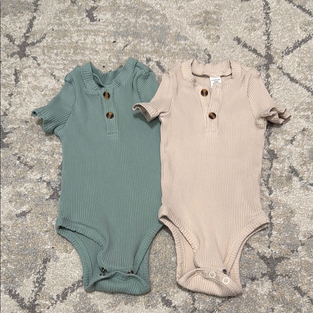 Ribbed Kids One Piece Set - Green and Tan